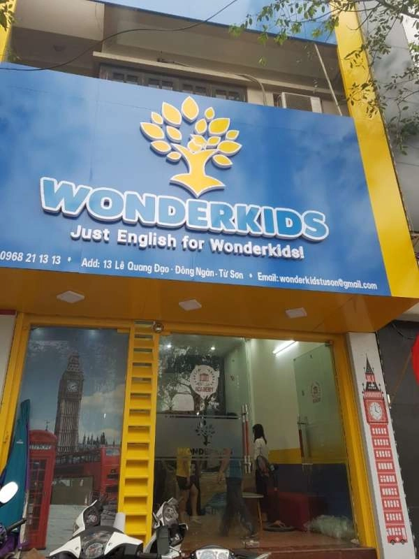 Làm biển quảng cáo trường mầm non WonderKids